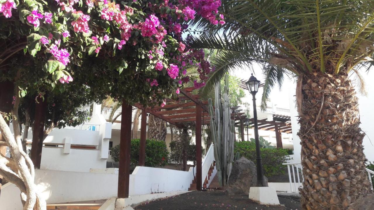 Sunny Self-Catering Apartment Costa Teguise, Lanzarote, Spain エクステリア 写真