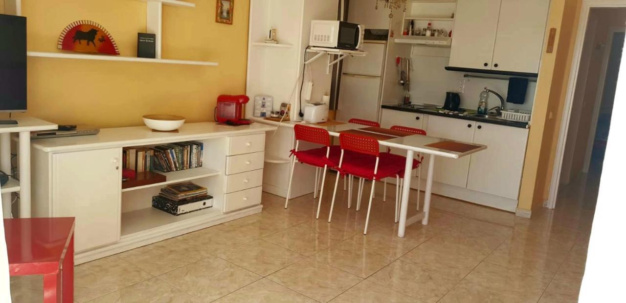 Sunny Self-Catering Apartment Costa Teguise, Lanzarote, Spain エクステリア 写真