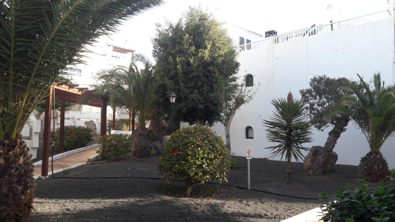 Sunny Self-Catering Apartment Costa Teguise, Lanzarote, Spain エクステリア 写真