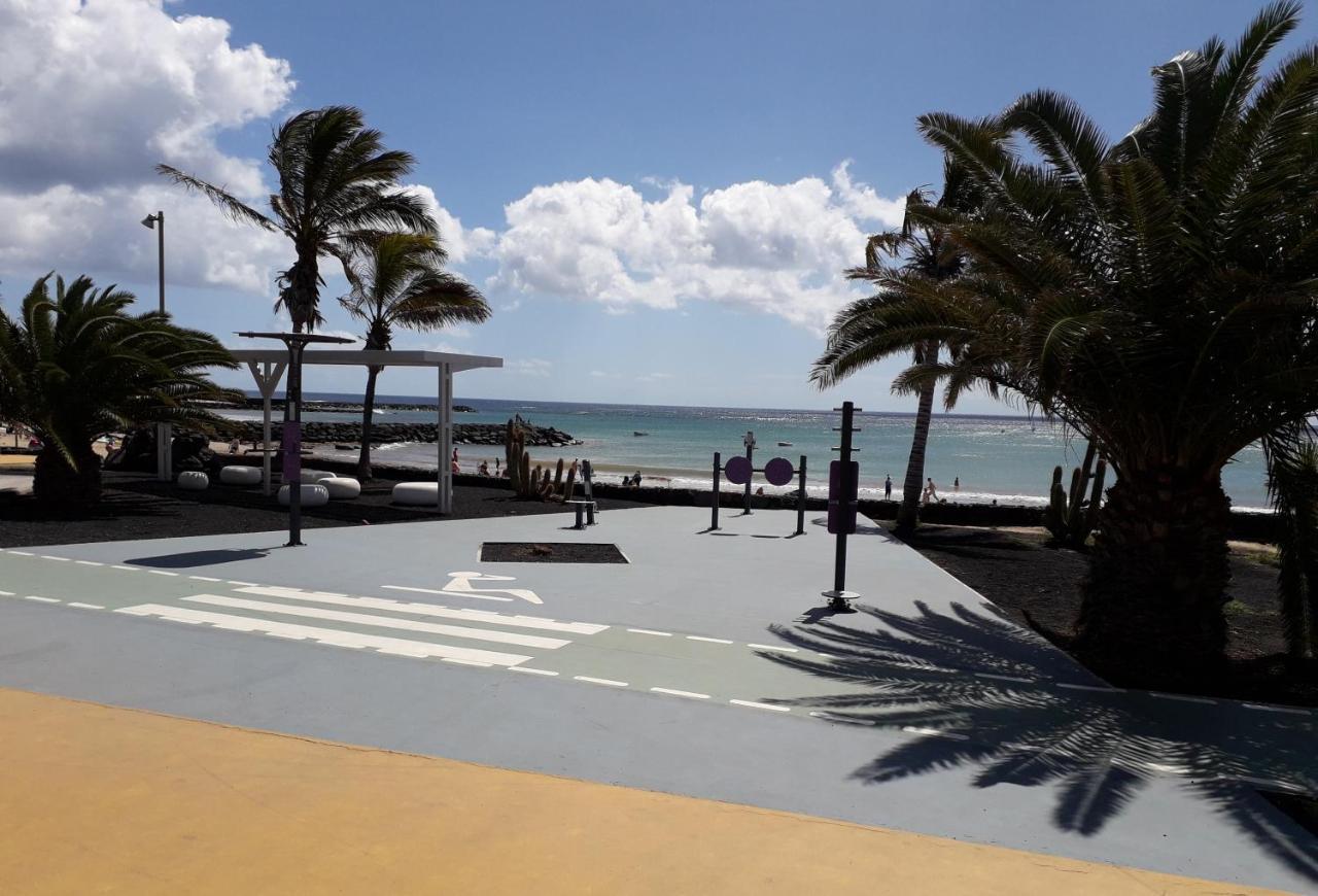 Sunny Self-Catering Apartment Costa Teguise, Lanzarote, Spain エクステリア 写真